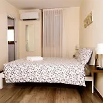 Andirivieni فندق مبيت وإفطار 4*