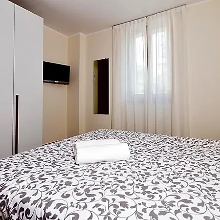 Andirivieni Bed & Breakfast 4*