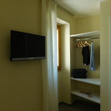 Andirivieni 3* Μπελάτζιο