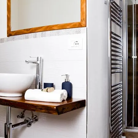 Andirivieni 3* Μπελάτζιο